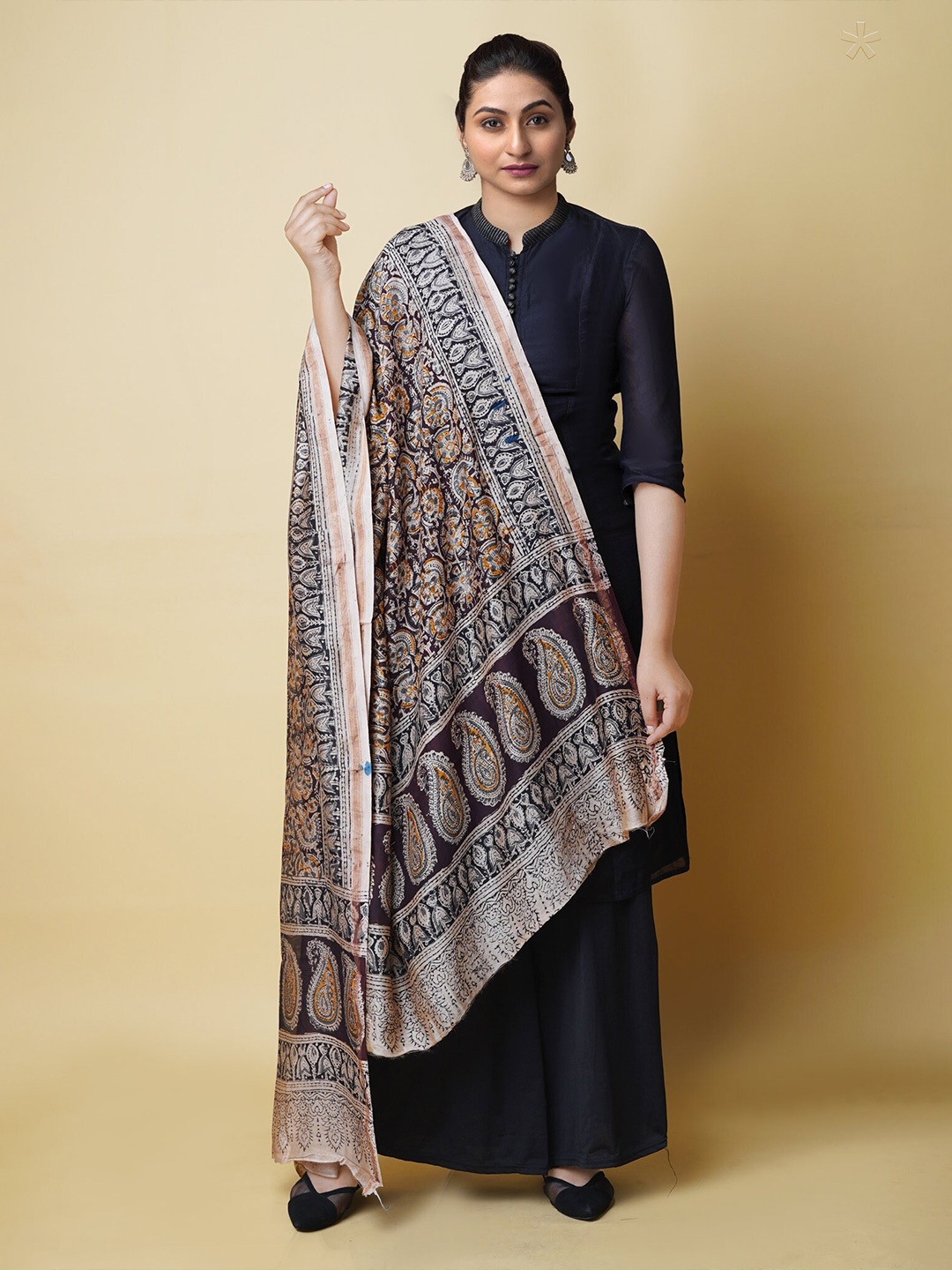 

Unnati Silks Ethnic Motifs Printed Kalamkari Dupatta, Cream