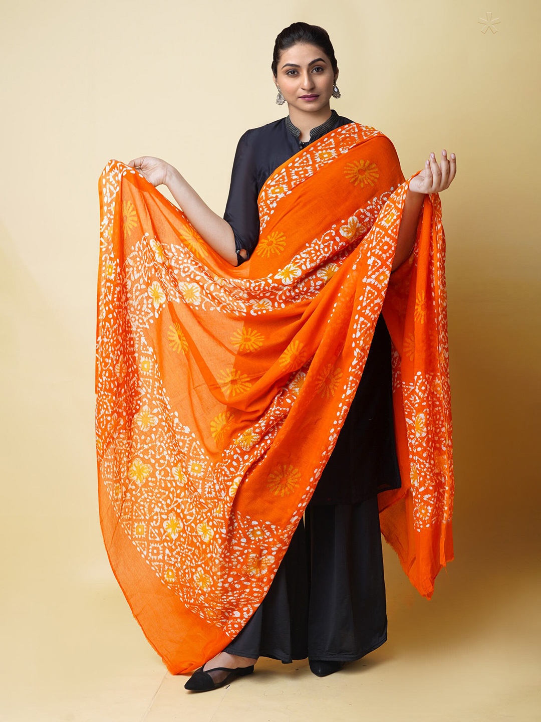 

Unnati Silks Ethnic Motifs Batik Printed Pure Cotton Dupatta, Orange