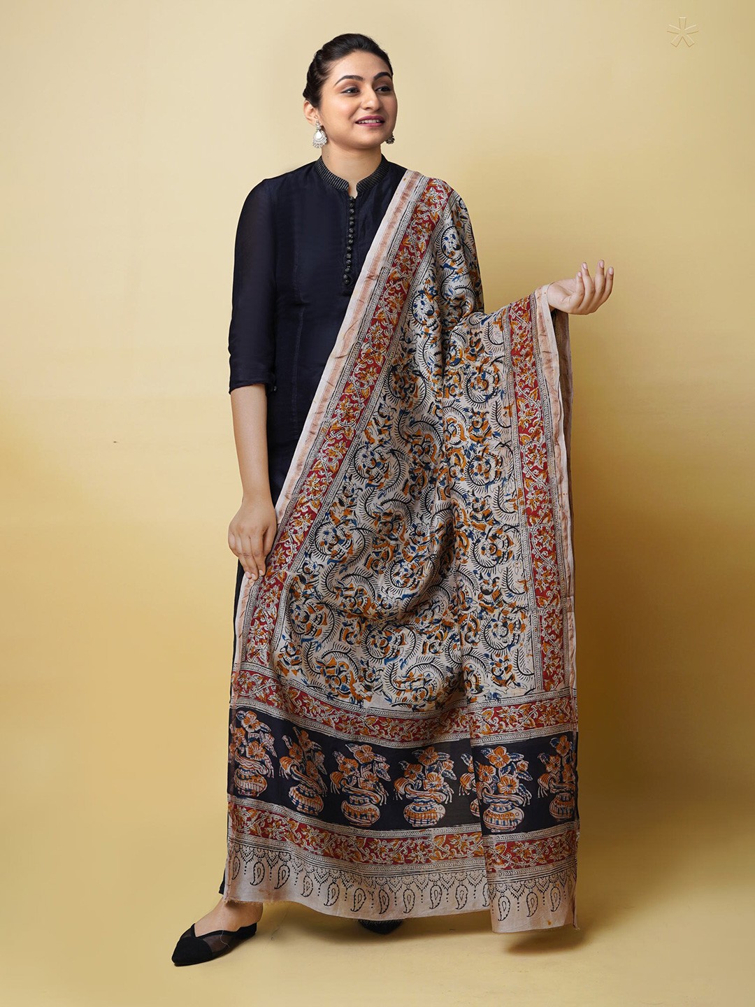 

Unnati Silks Ethnic Motifs Printed Kalamkari Dupatta, Cream
