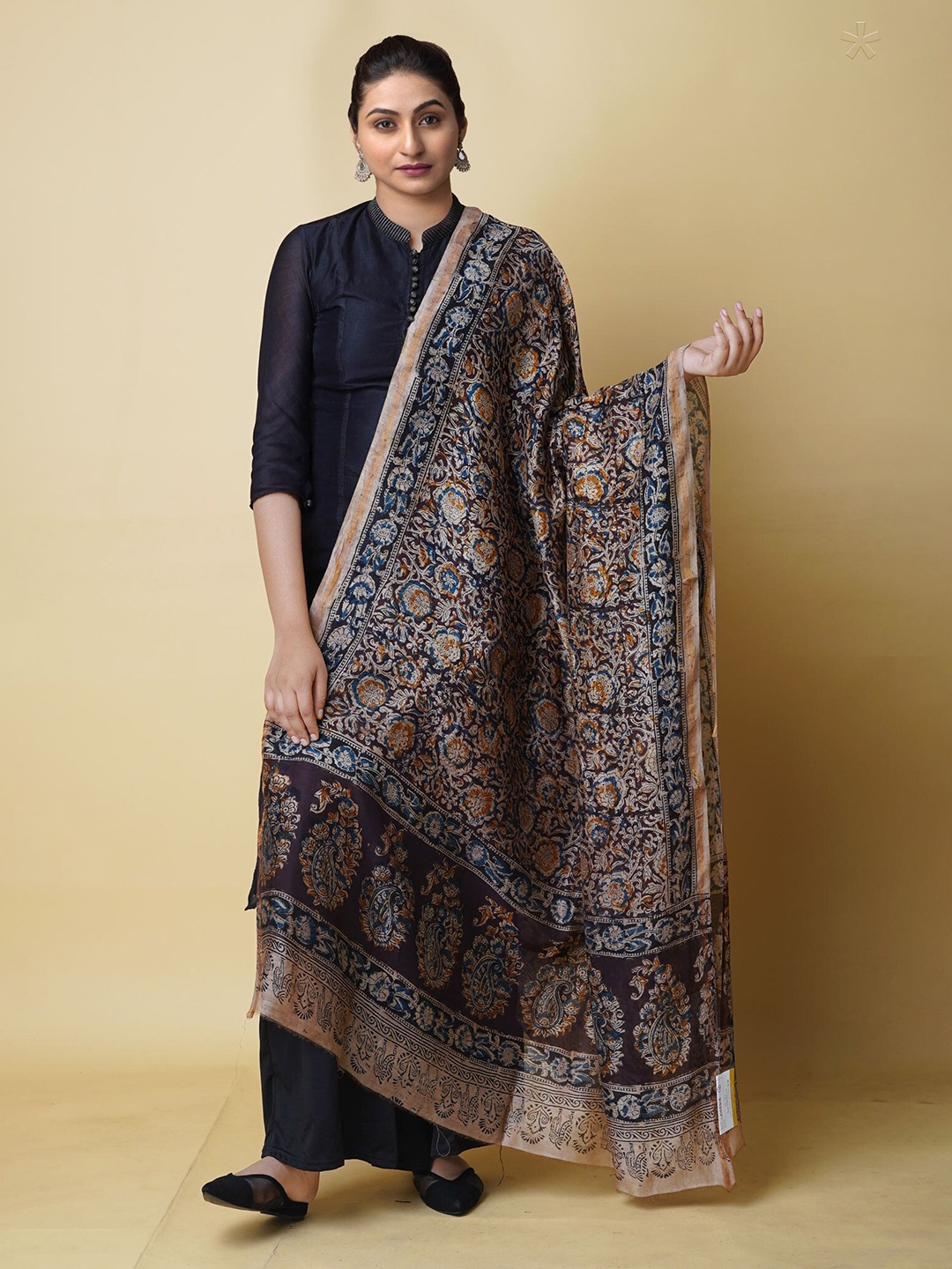 

Unnati Silks Ethnic Motifs Printed Kalamkari Dupatta, Cream