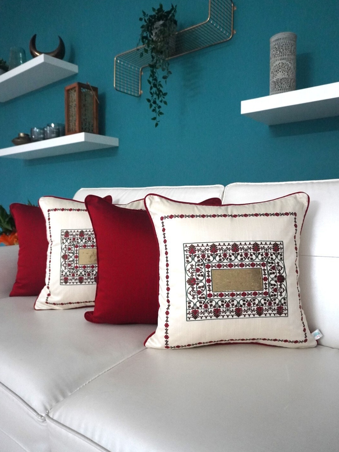 

TARA- Sparkling Homes 4 Pcs Cream-Coloured & Maroon Cotton Silk Square Cushion Covers