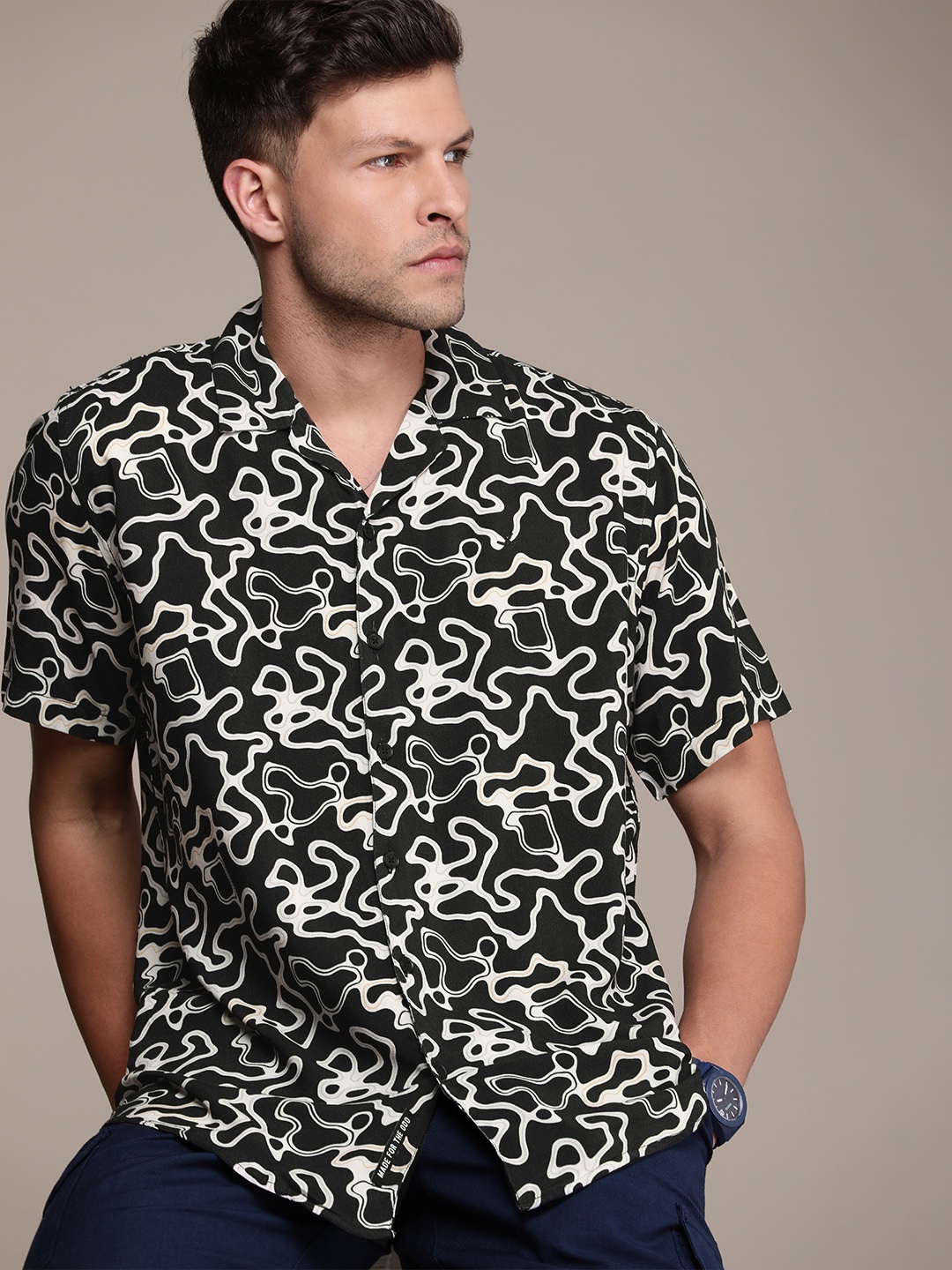 

WROGN Printed Cuban Collar Casual Shirt, Black