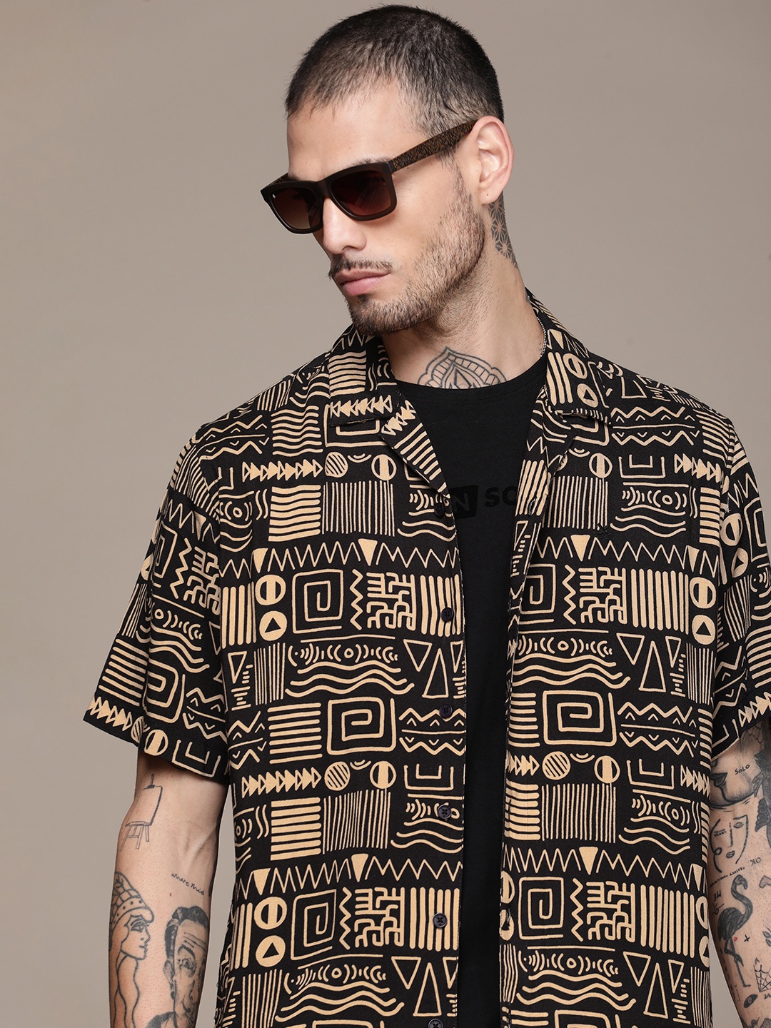 

WROGN Printed Cuban Collar Shirt, Black