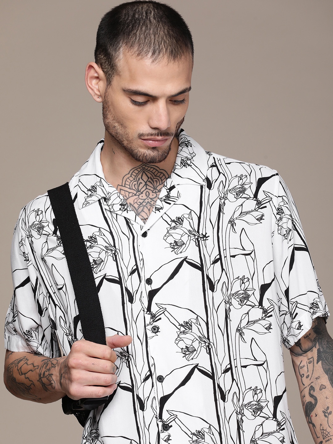 

WROGN Floral Printed Cuban Collar Shirt, White