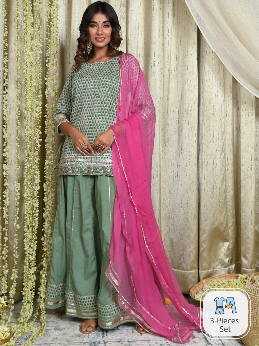

mulmul.com Ethnic Motifs Printed Gotta Patti Kurta with Skirt & Dupatta, Green