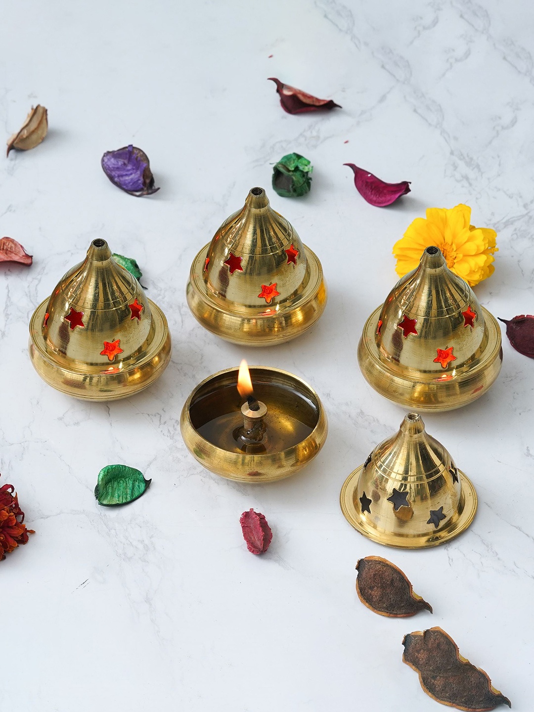 

Fashion Bizz 4 Pieces Metallic-toned Textured Diyas, Gold