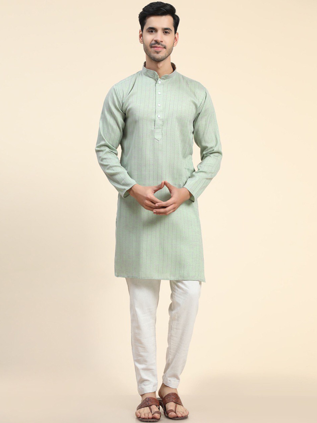 

Ekta Textiles Striped Jacquard Pure Cotton Kurta With Pyjamas, Green