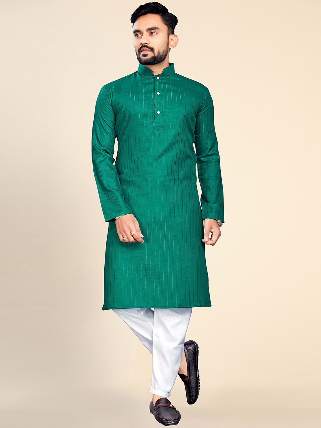 

Ekta Textiles Striped Jacquard Pure Cotton Kurta With Pyjamas, Green