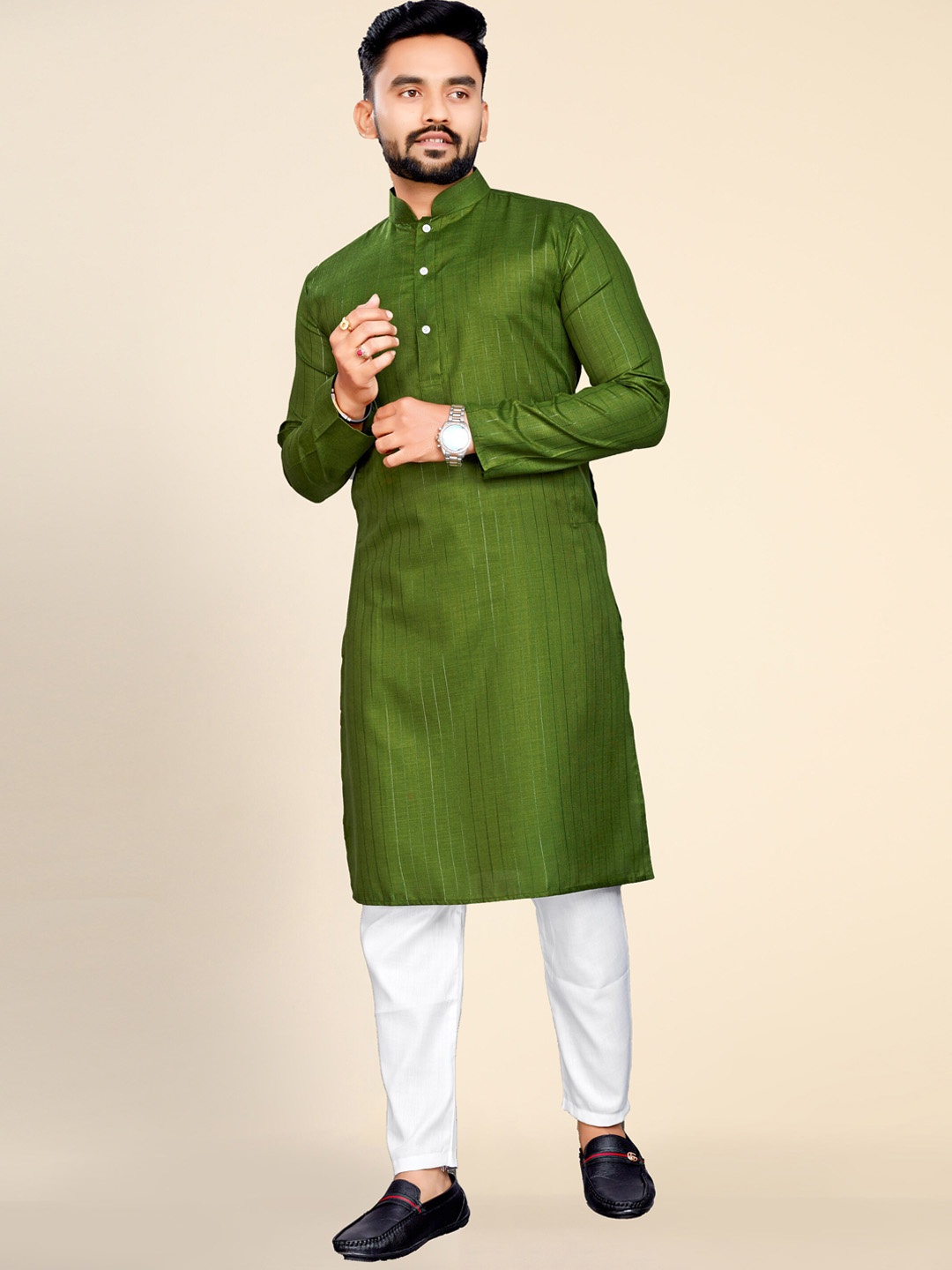 

Ekta Textiles Striped Jacquard Pure Cotton Kurta With Pyjamas, Fluorescent green