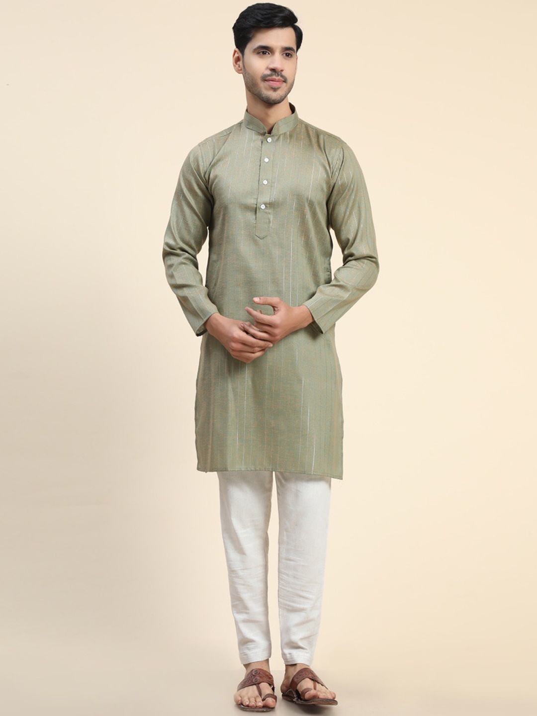

Ekta Textiles Striped Jacquard Pure Cotton Kurta With Pyjamas, Fluorescent green