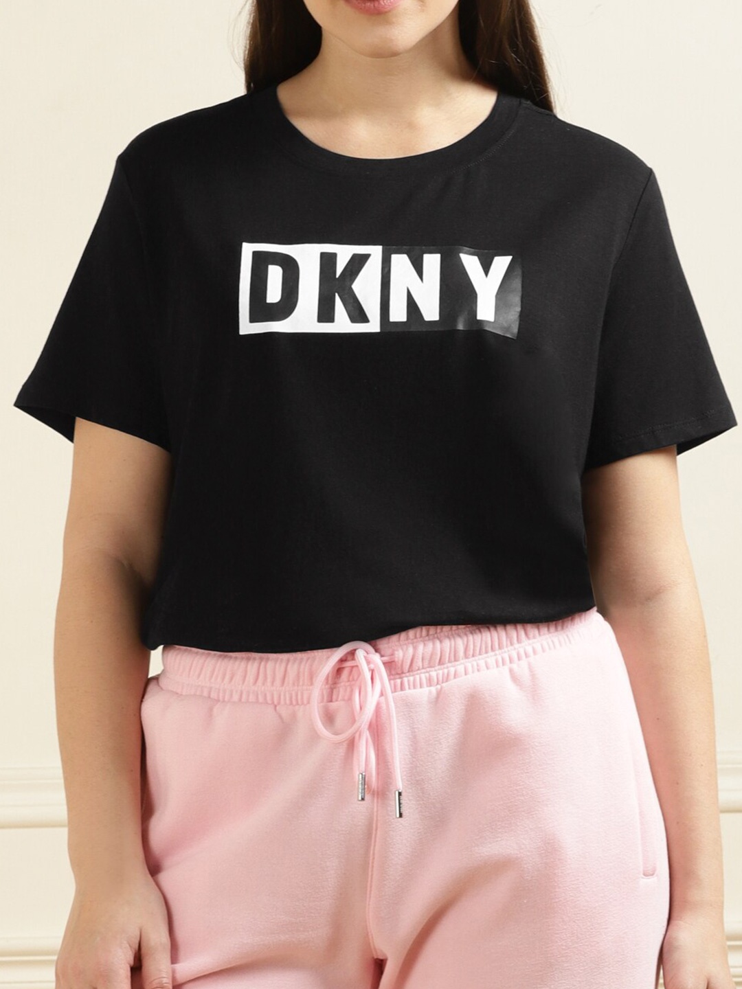 

DKNY Typography Printed Round Neck Regular T-shirt, Black