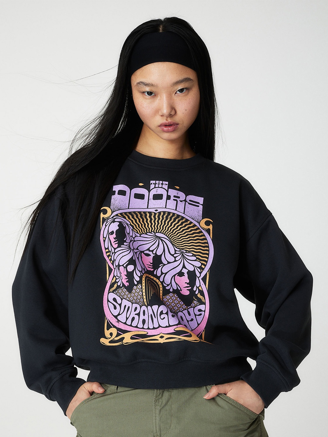 

H&M Loose Fit Printed Sweatshirts, Black