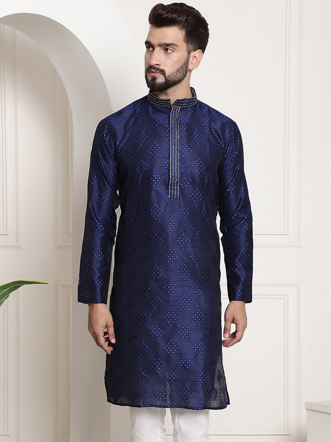 

SOJANYA Band Collar Woven Design Kurta, Navy blue