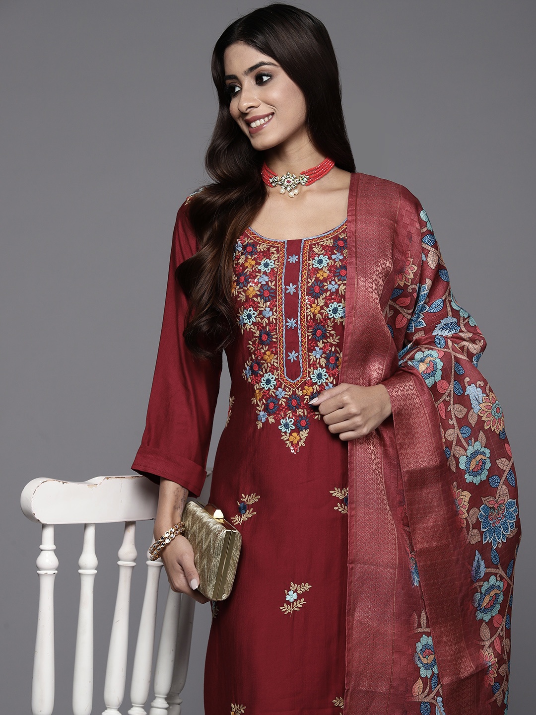 

Indo Era Women Floral Embroidered Regular Sequinned Kurta with Trousers & Dupatta, Maroon