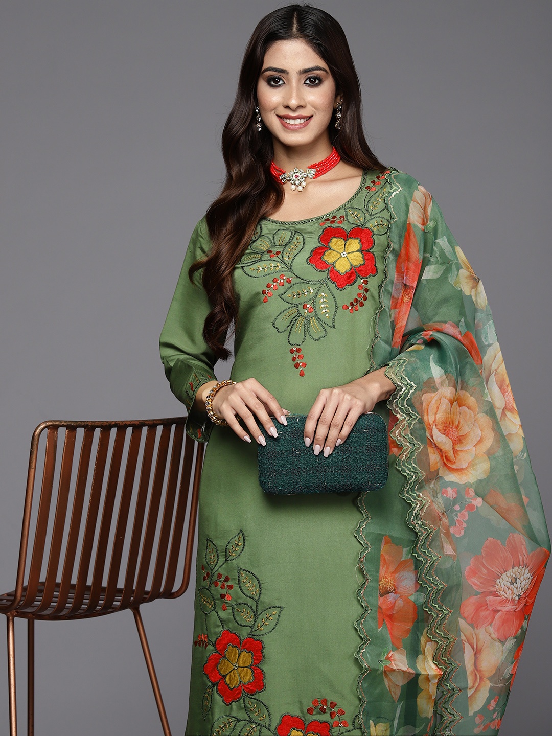 

Indo Era Women Floral Embroidered Regular Sequinned Kurta with Trousers & Dupatta, Green