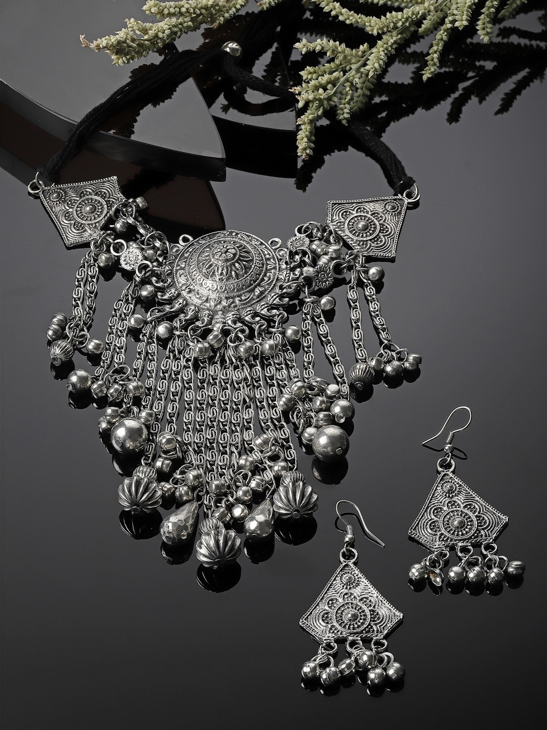 

PANASH Silver-Plated Oxidised Jewellery Set