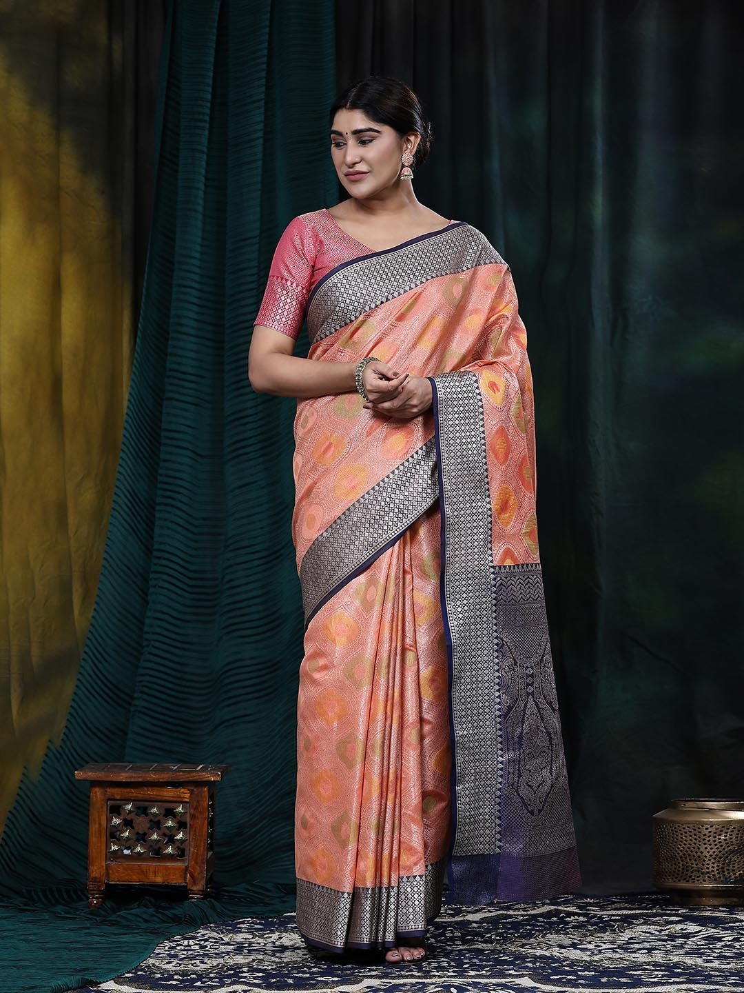 

JUST FASHION Ethnic Motifs Woven Design Zari Art Silk Banarasi Saree, Orange