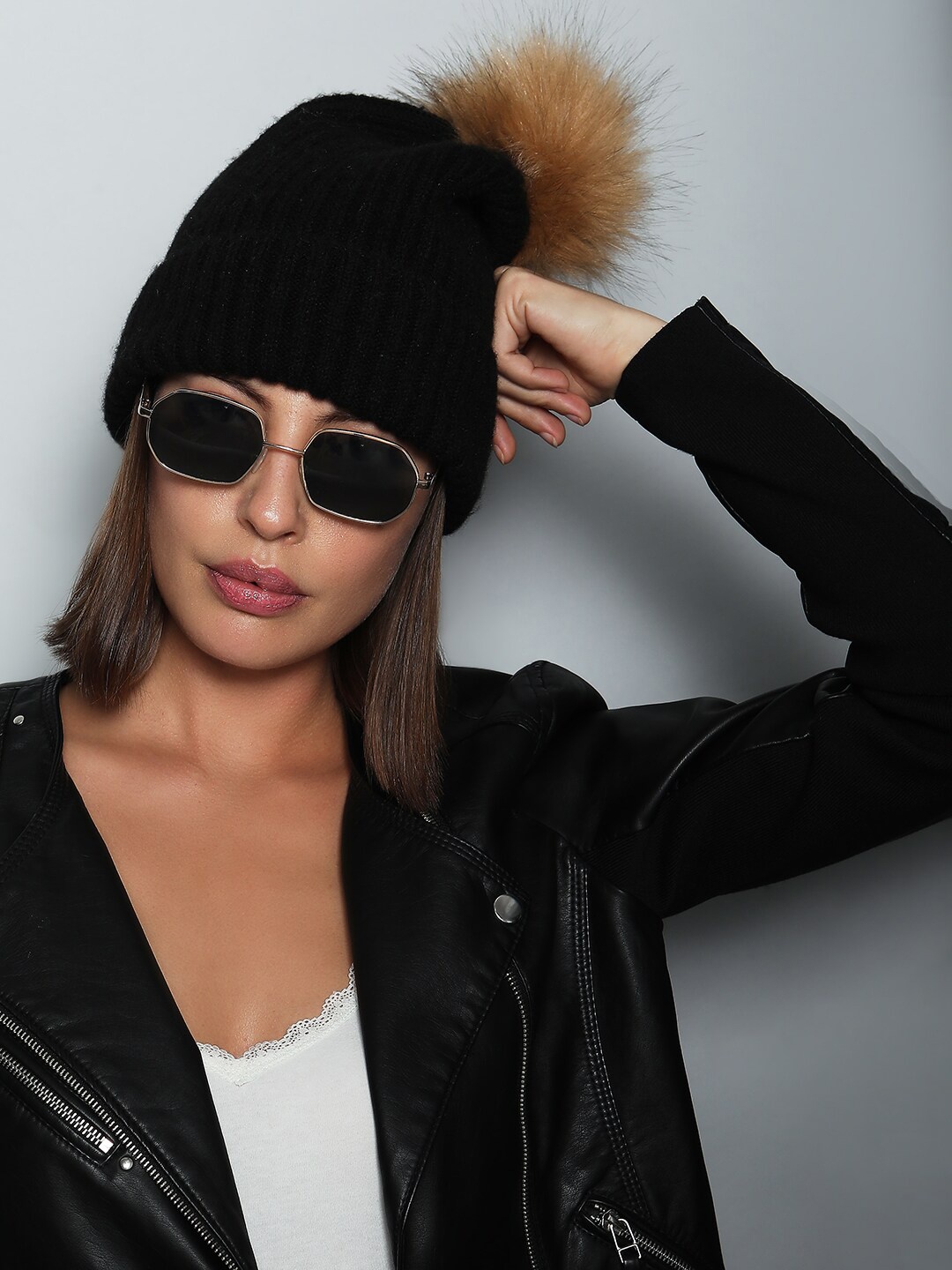 

Vero Moda Women Pompom Beanie, Black