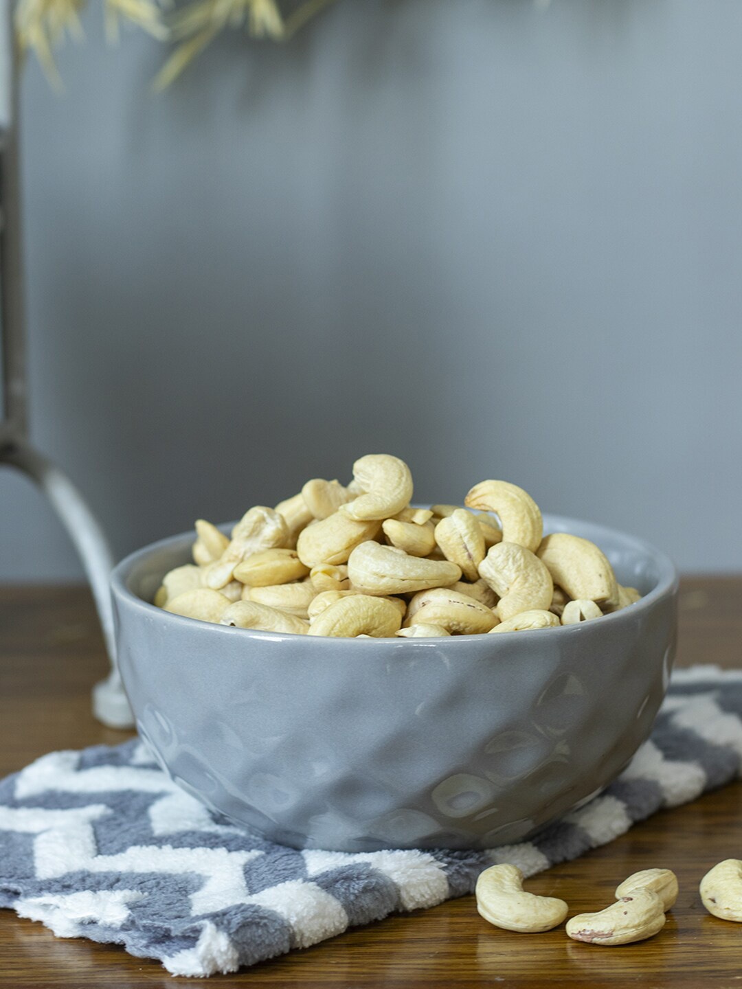 

MARKET99 Grey Textured Ceramic Serving Bowl - 450 ML
