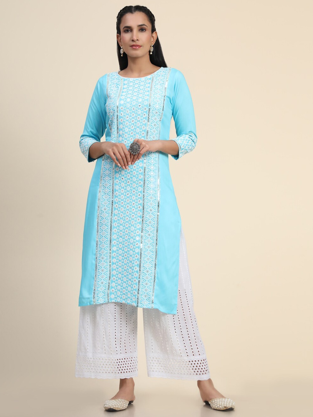 

Growish Floral Embroidered Sequins Straight Kurta, Blue