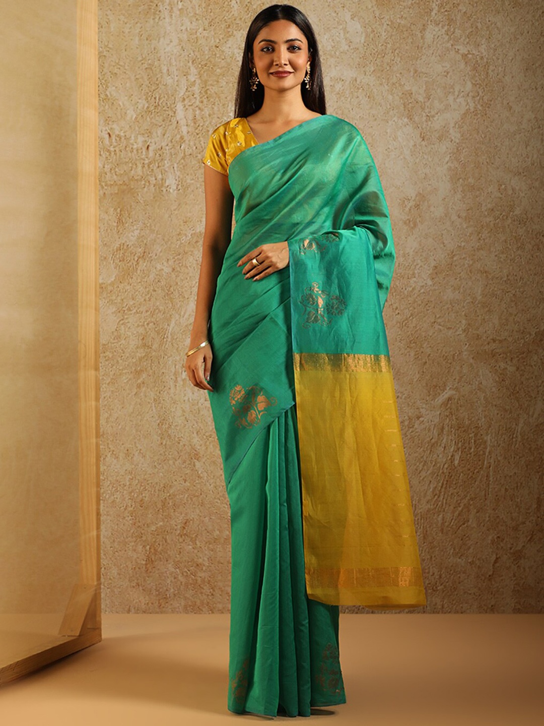 

Taneira Floral Woven Design Zari Silk Cotton Saree, Green