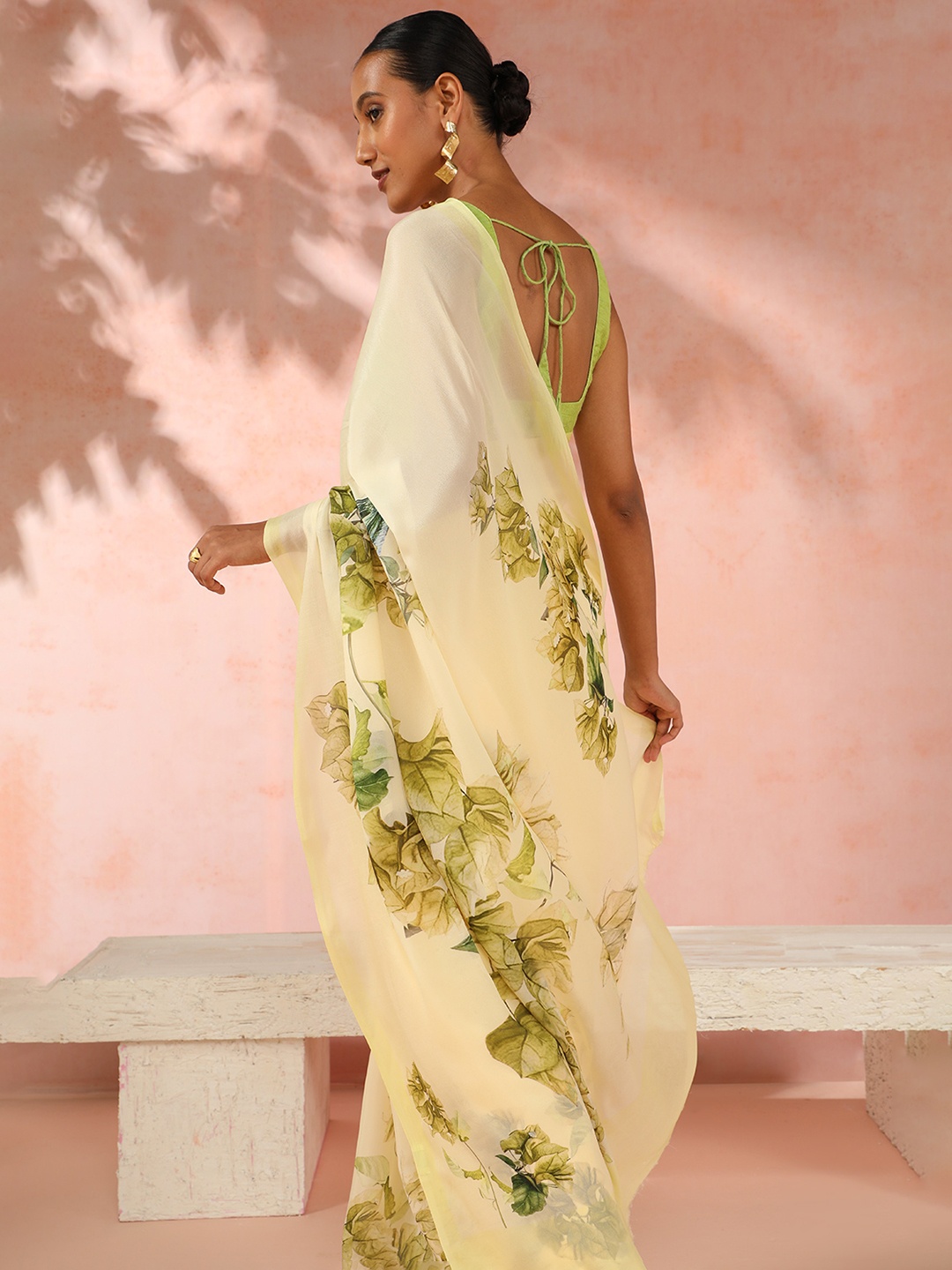 

Taneira Floral Printed Saree, Lime green