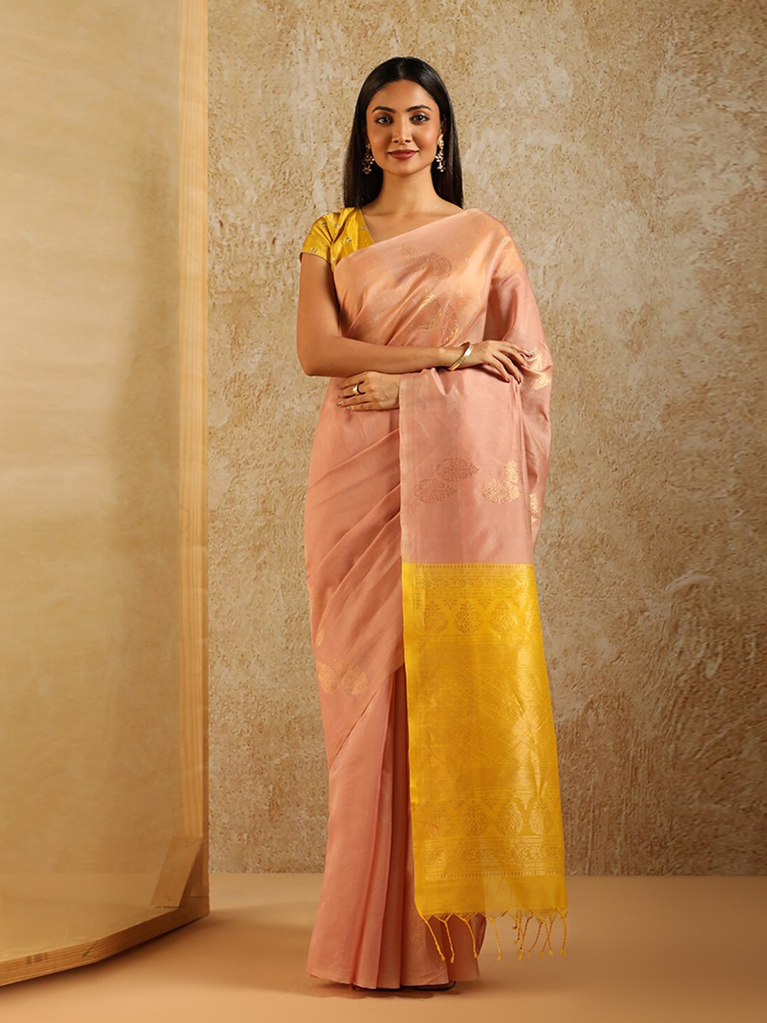 

Taneira Ethnic Motifs Woven Design Zari Silk Cotton Saree, Pink