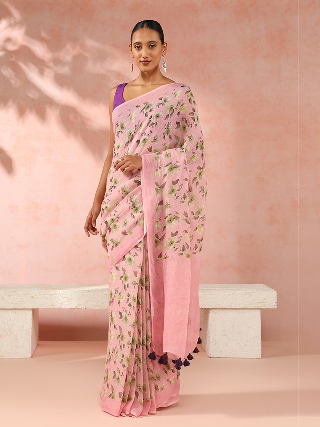 

Taneira Floral Printed Pure Linen Saree, Pink