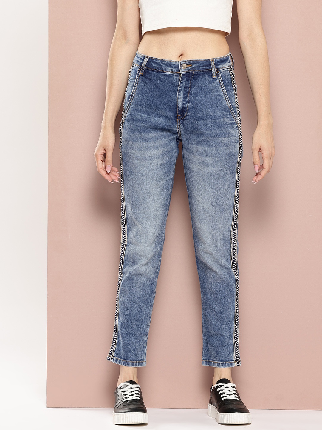

Harvard Women Boyfriend Fit Faded Jeans, Blue