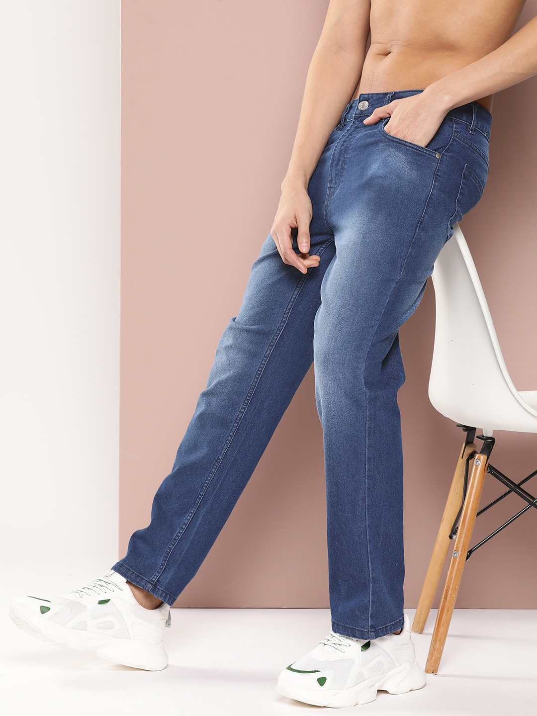 

Harvard Men Light Fade Low Rise Regular Fit Jeans, Blue