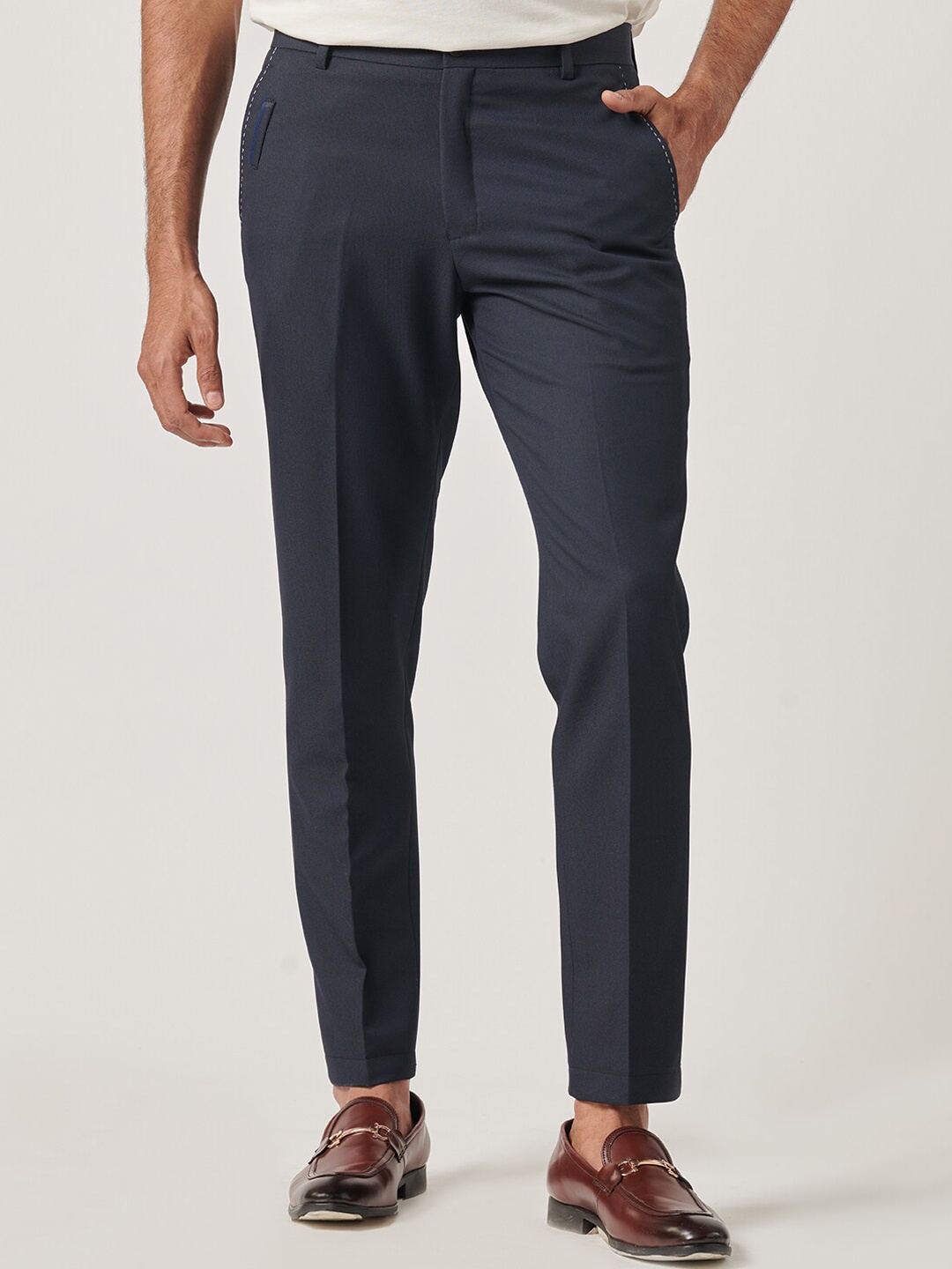 

MR BUTTON Men Mid Rise Plain Trousers, Navy blue