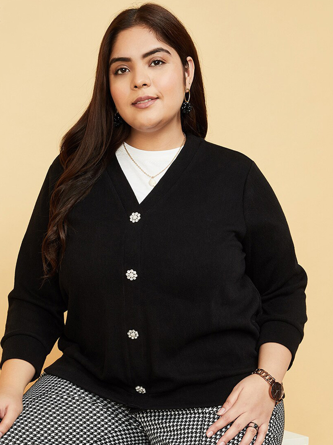 

max Plus Size V-Neck Cardigan Sweaters, Black