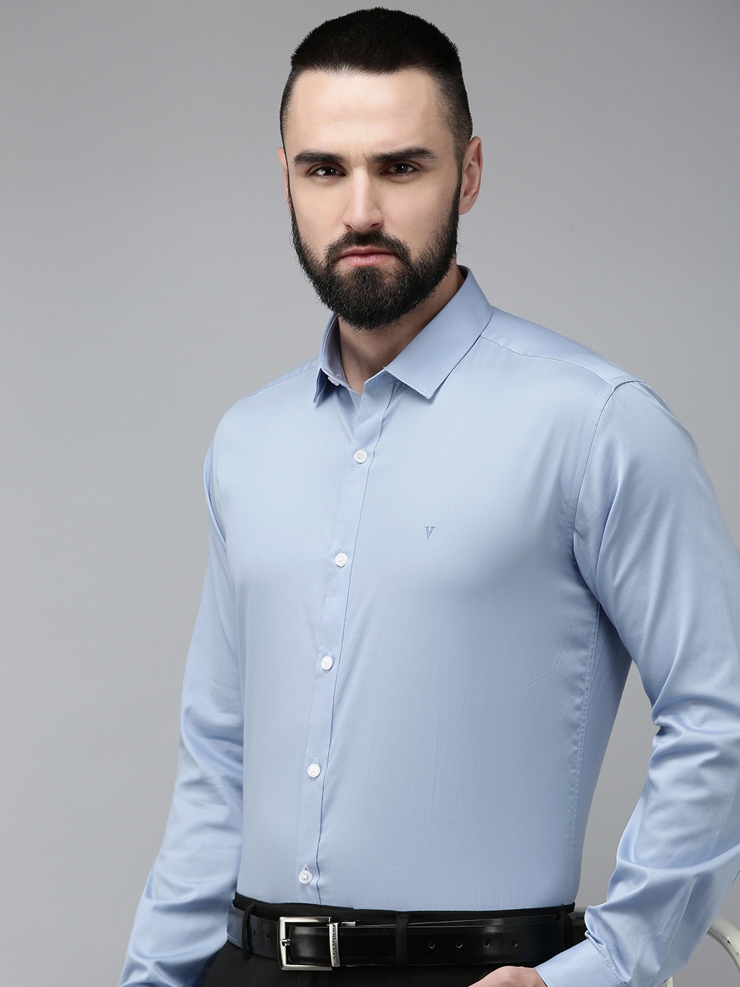 

V Dot Men Pure Cotton Slim Fit Formal Shirt, Blue