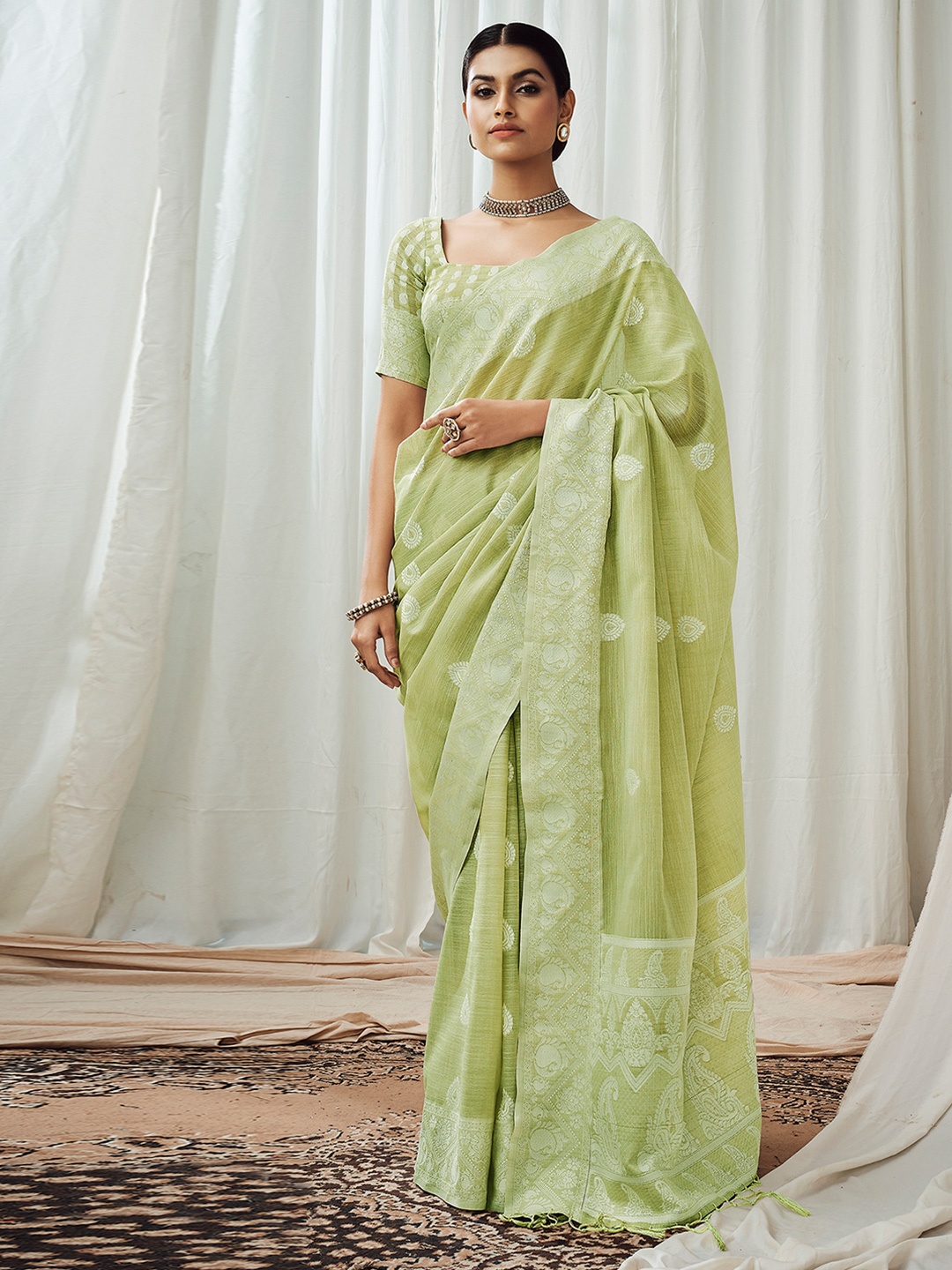 

Satrani Lime Green & White Ethnic Motifs Woven Design Jacquard Saree