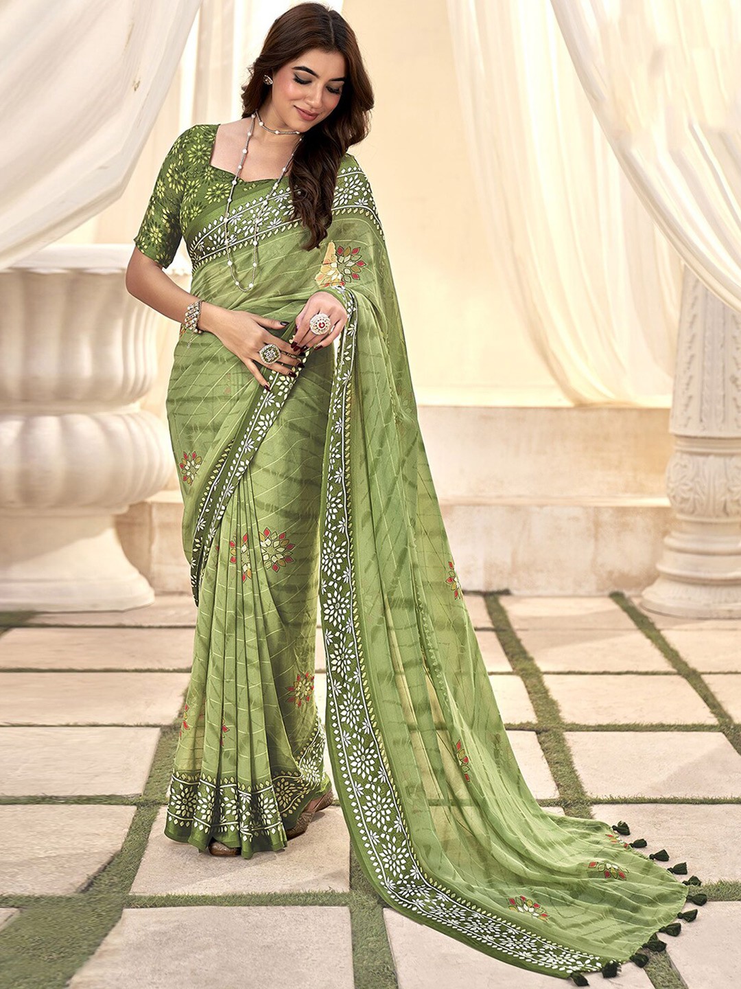 

Mitera Ethnic Motifs Printed Pure Georgette Saree, Lime green
