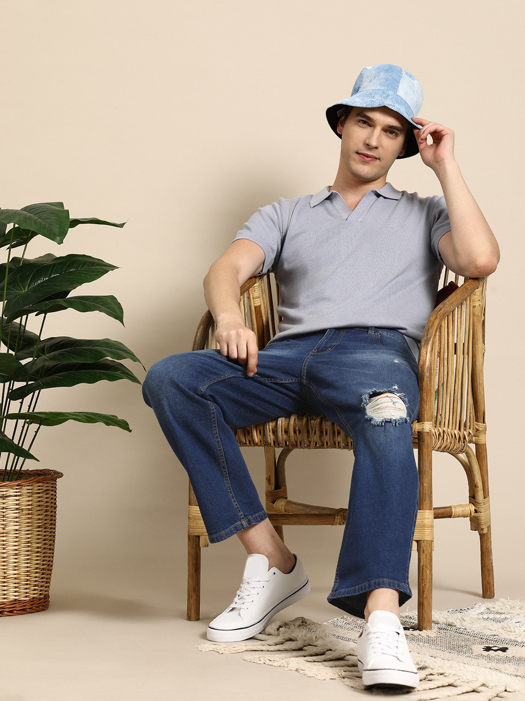 

Mast & Harbour Men Straight Fit Highly Distressed Jeans, Blue