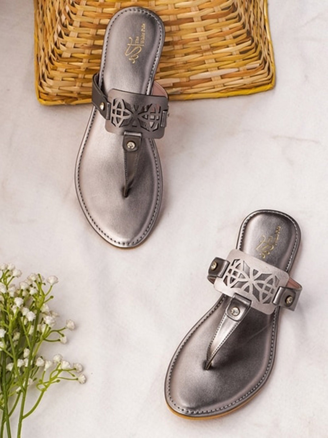 

THE WHITE POLE Ethnic T-Strap Flats with Laser Cuts, Grey