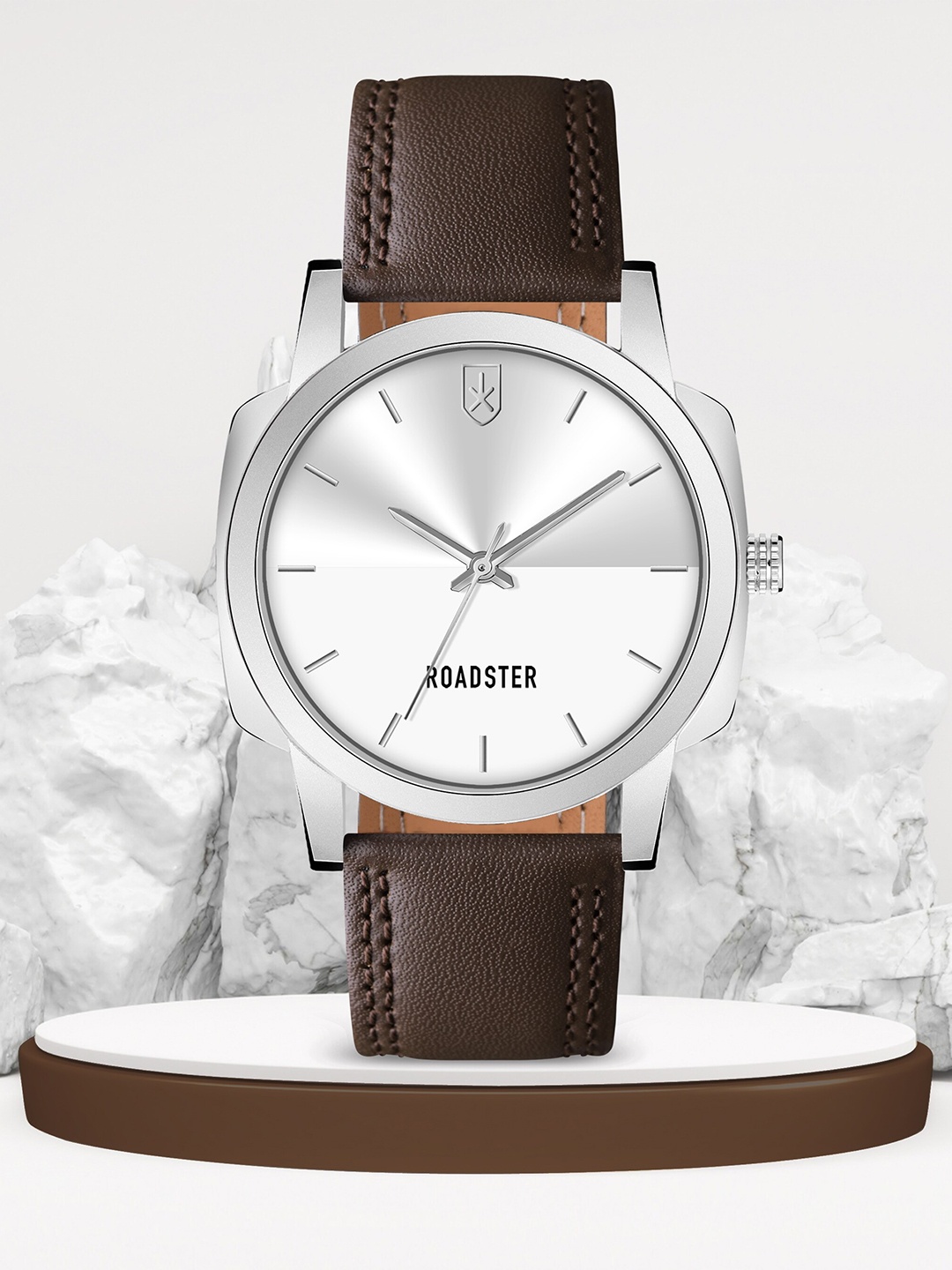 

The Roadster Lifestyle Co. Men Leather Straps Analogue Watch RD-08-Silver