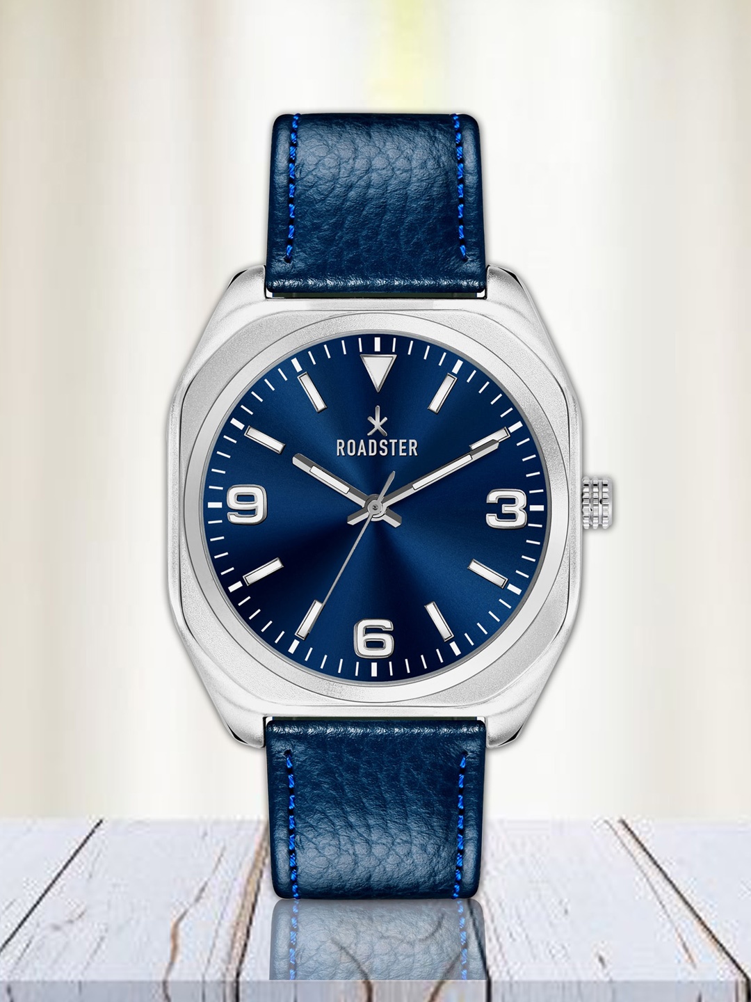 

The Roadster Lifestyle Co. Men Leather Straps Analogue Watch RD-05-Blue