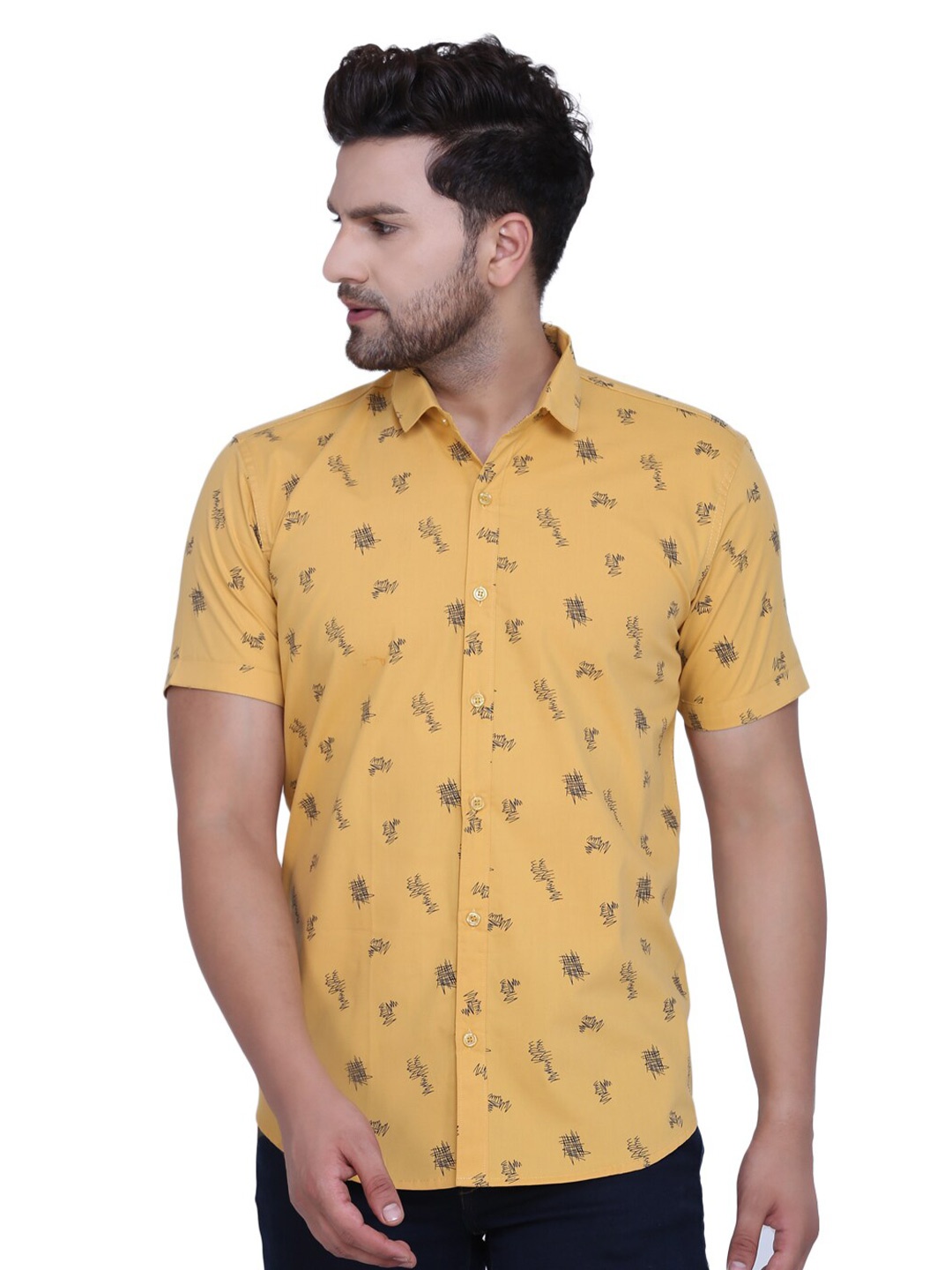 

HANUMNTRA Comfort Abstract Printed Casual Shirt, Yellow