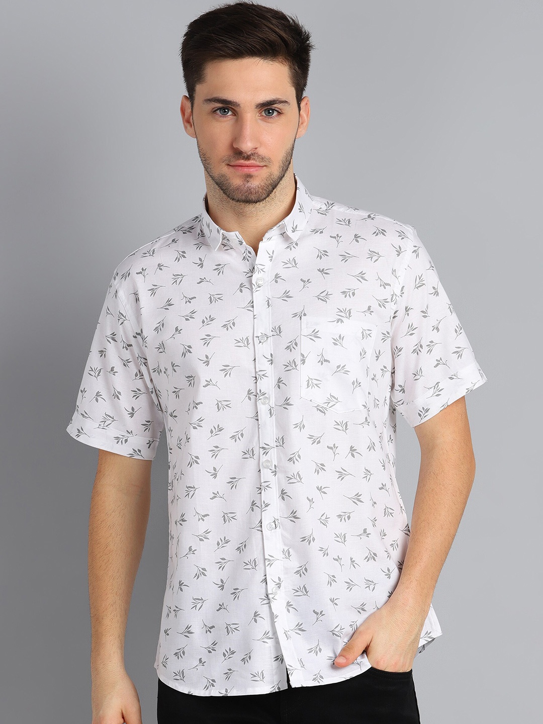 

HANUMNTRA Comfort Floral Printed Casual Shirt, White
