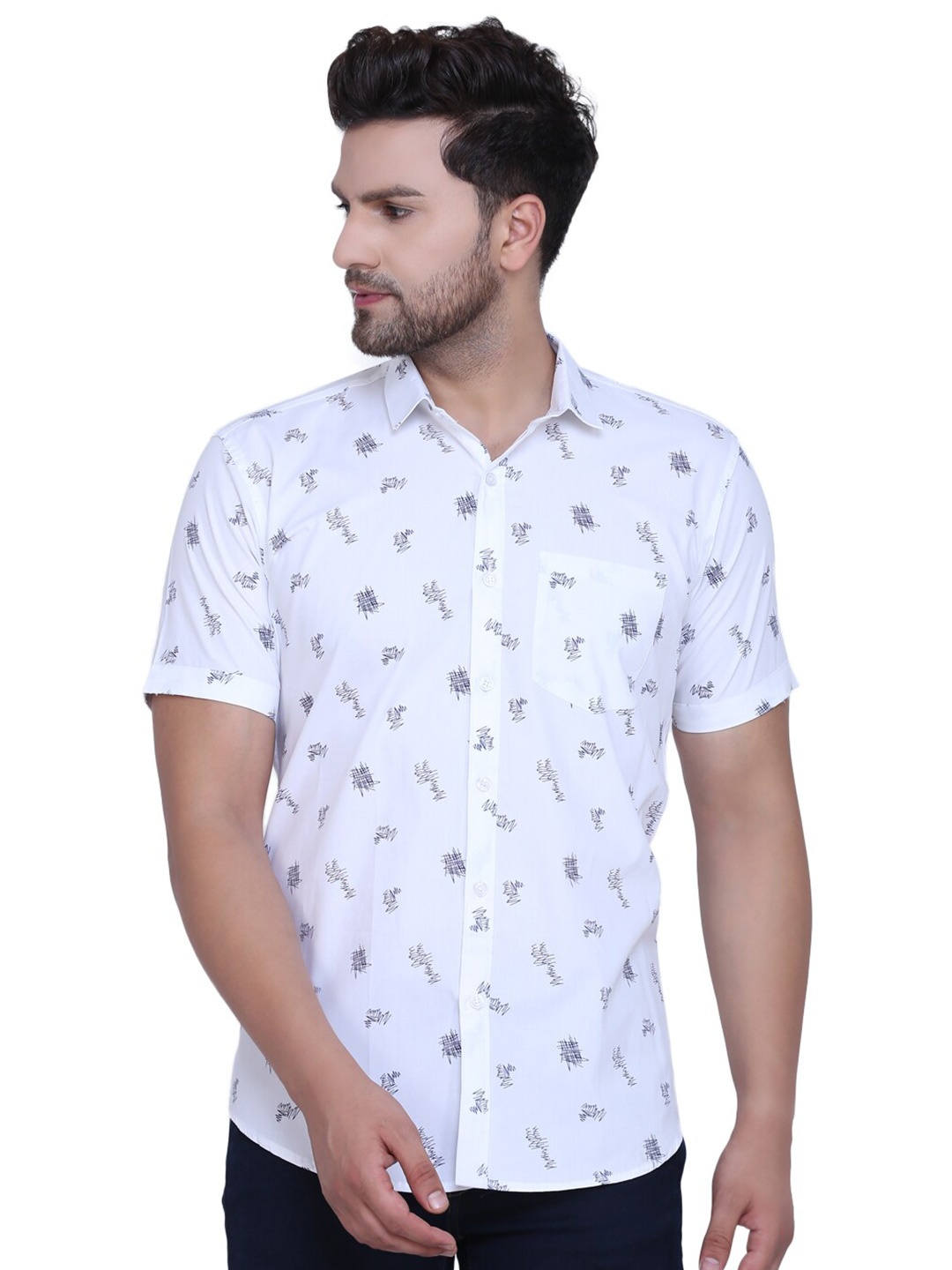 

HANUMNTRA Spread Collar Comfort Abstract Printed Casual Shirt, White