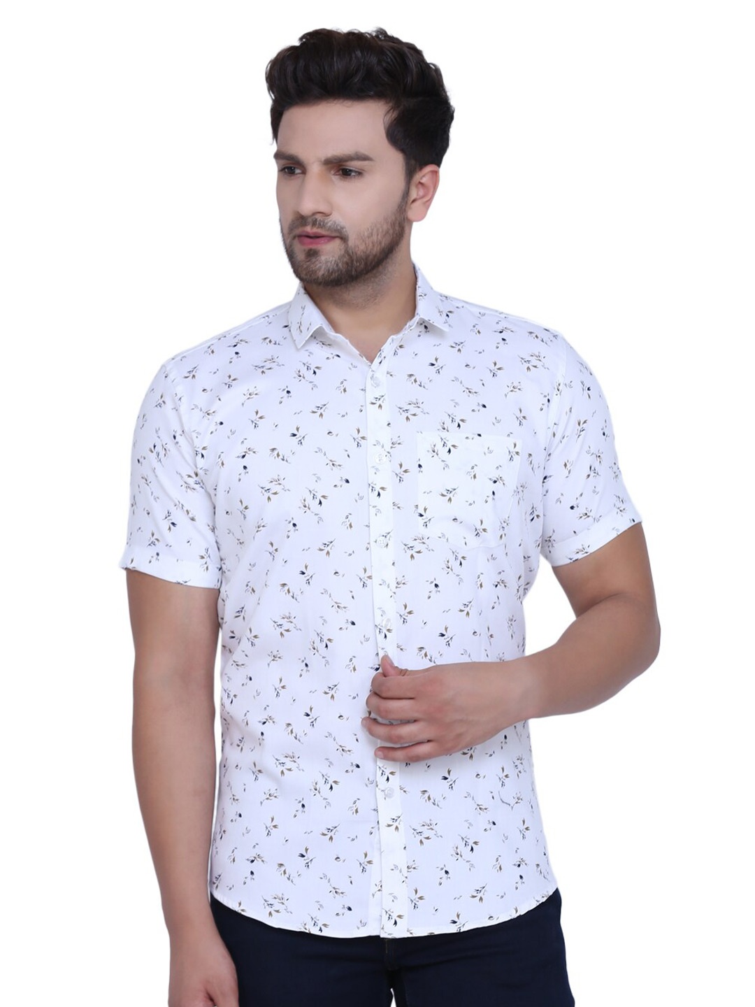 

HANUMNTRA Comfort Floral Printed Casual Shirt, White