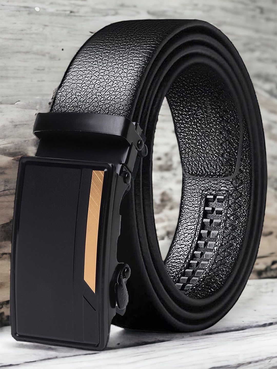 

Roadster Men Textured Vegan Leather Belt, Black