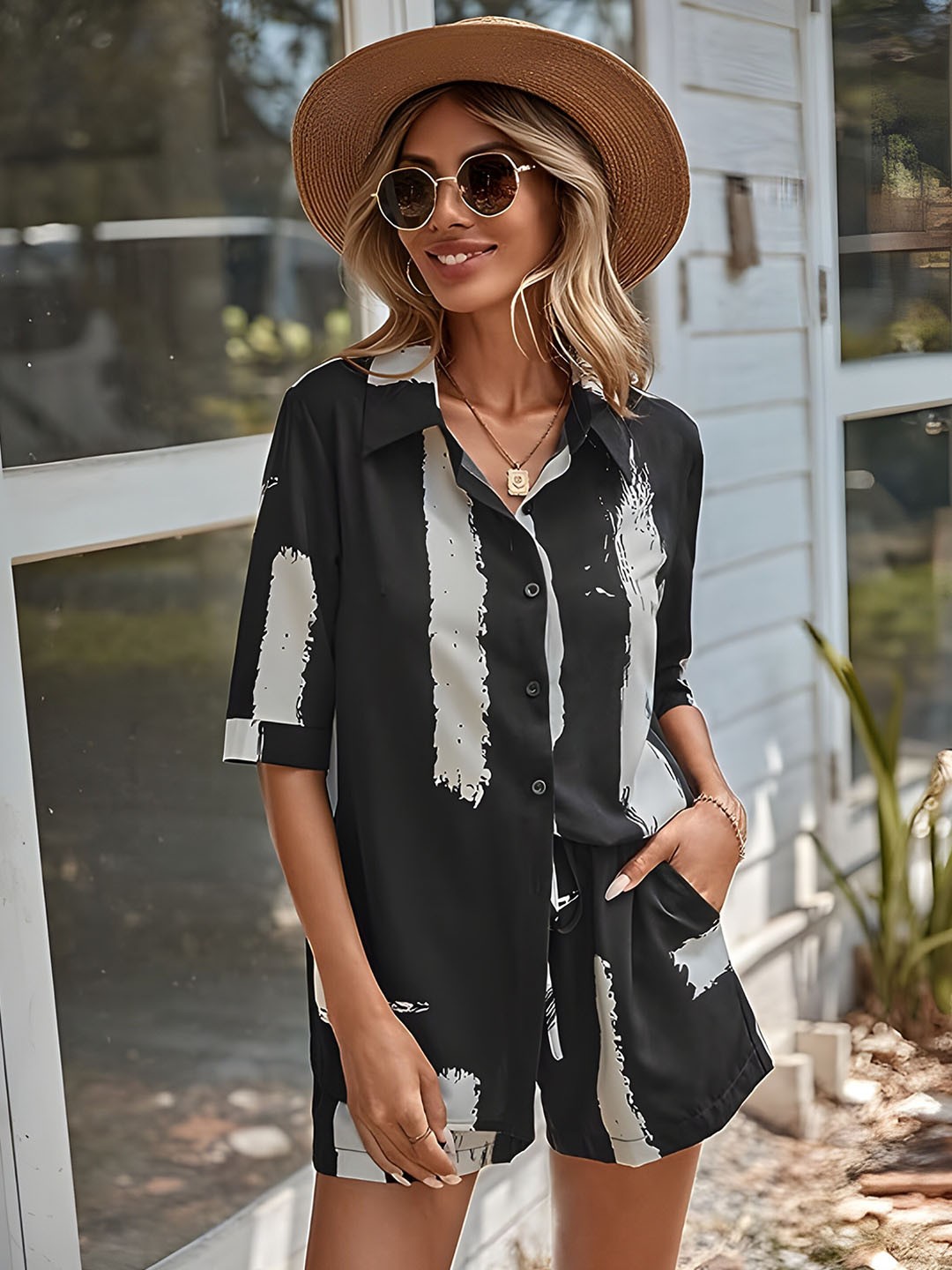 

UDBHAV TEXTILE Abstract Printed Shirt With Shorts, Black