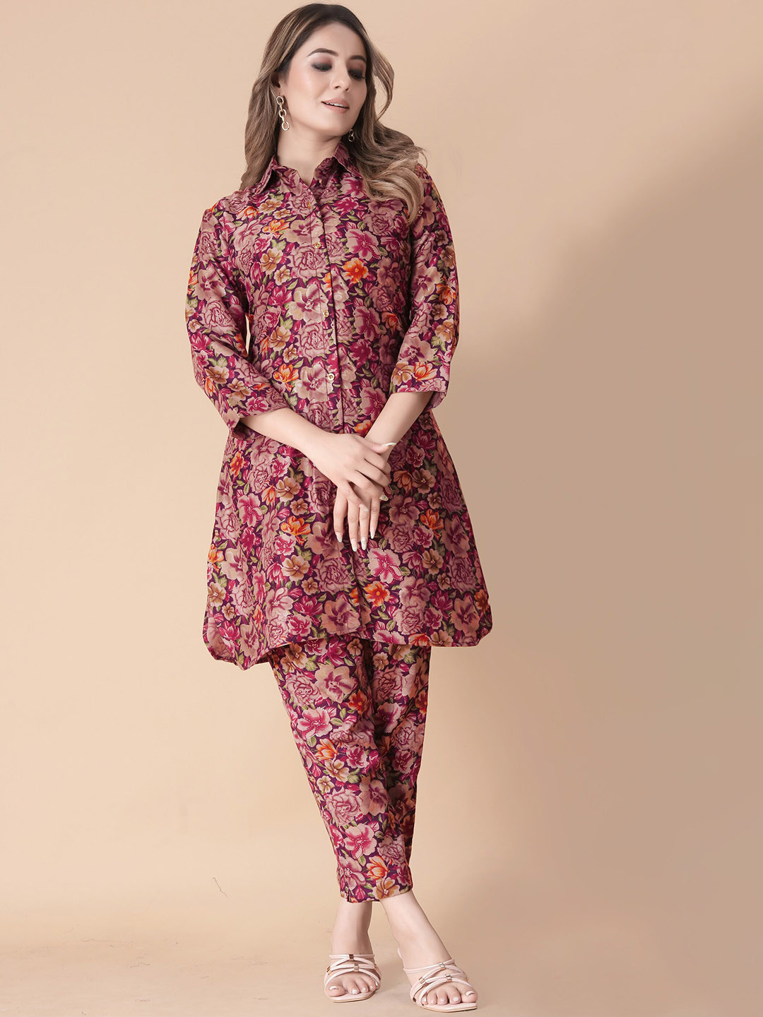 

UDBHAV TEXTILE Floral Printed Shirt Collar A-Line Kurta With Trouser, Peach
