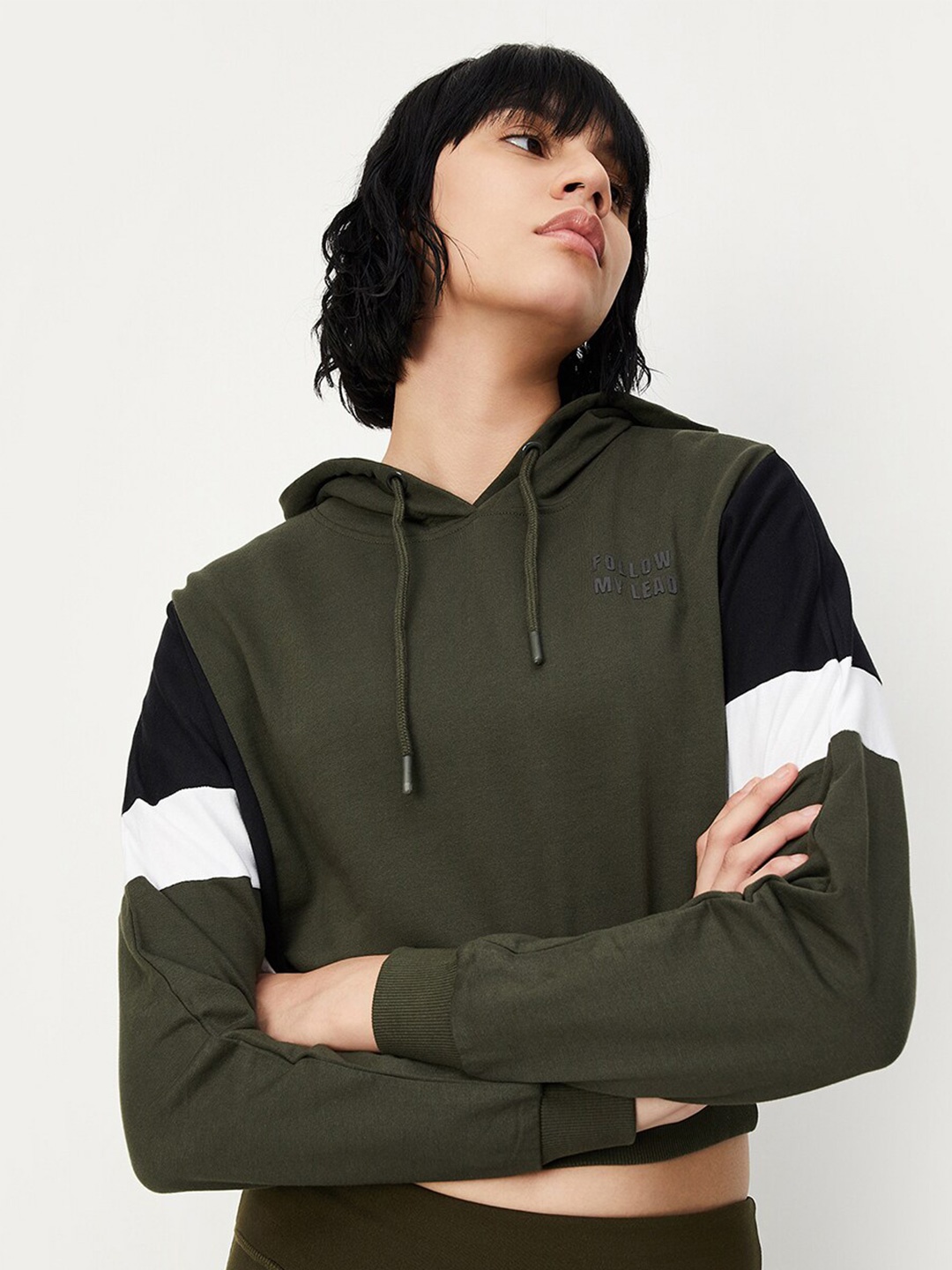

max Hooded Crop Pullover Sweatshirt, Olive