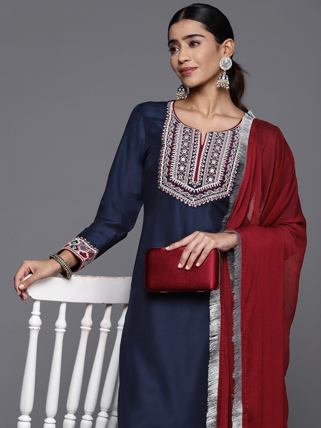 

Varanga Women Ethnic Motifs Embroidered Regular Kurta with Trousers & With Dupatta, Blue