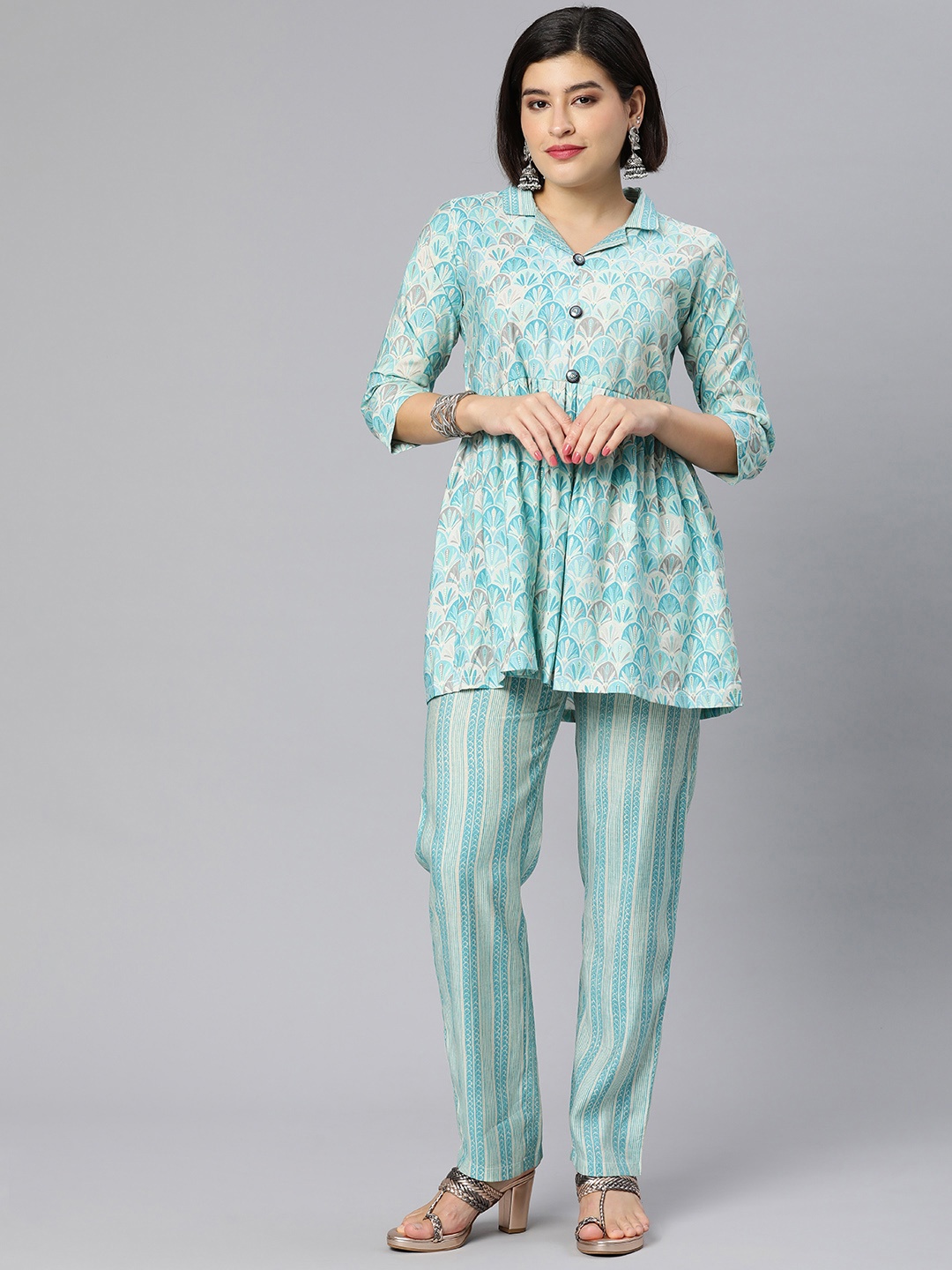 

Rani Saahiba Women Printed Tunic with Trousers, Turquoise blue