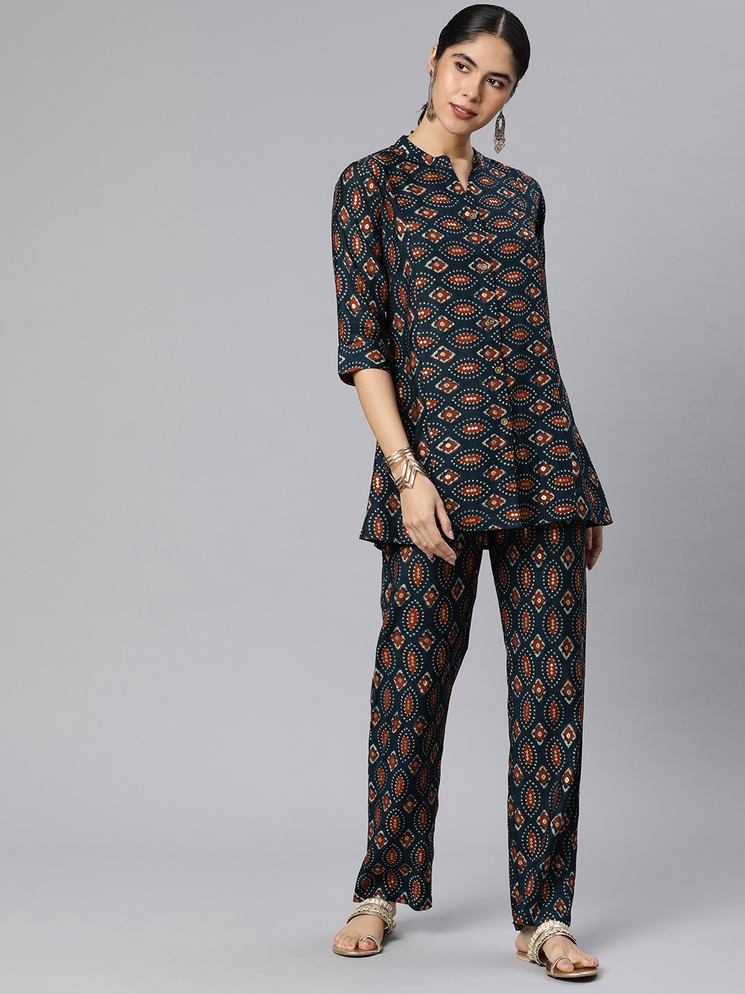 

Rani Saahiba Women Printed Tunic with Trousers, Navy blue